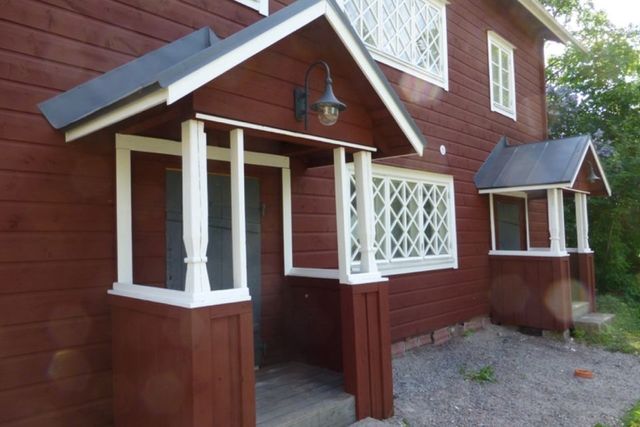  ulkomaalaukset-uula-asko-anttila-oy-karkkila.jpg